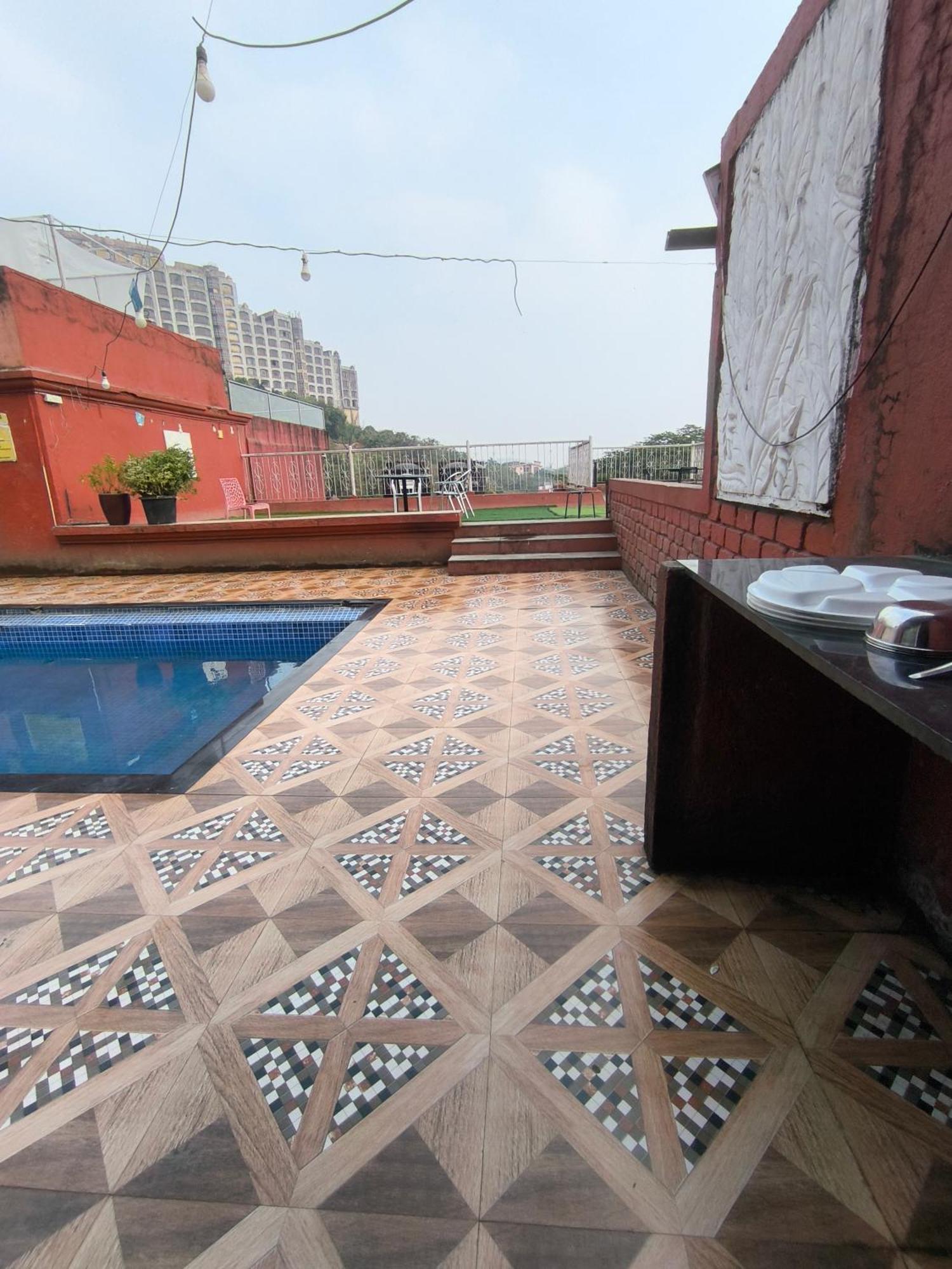 King Size Deck Villa Mumbai Eksteriør bilde